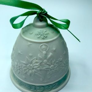 1992 LLADRO Christmas Bell Ornament
